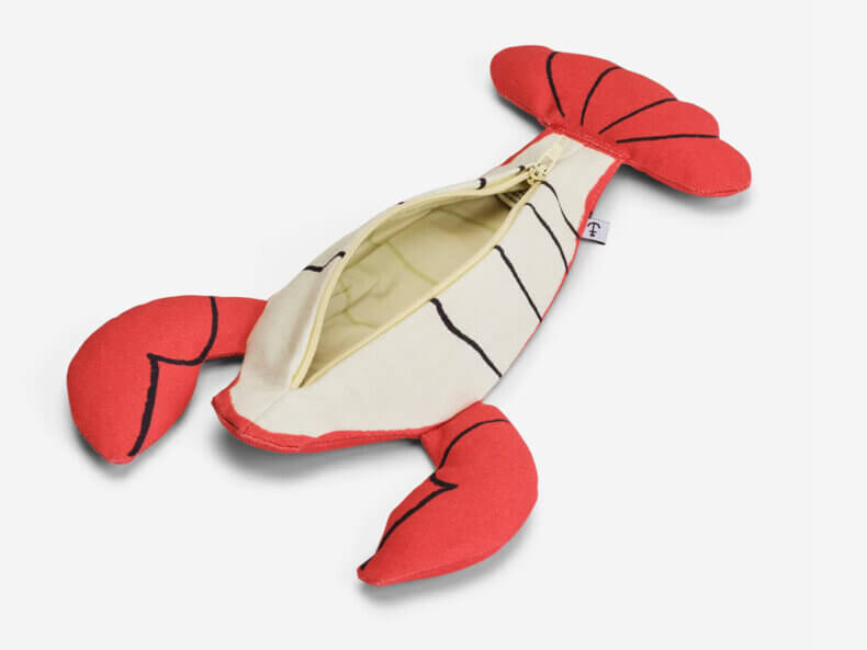 Detailansicht des Don Fisher Lobster Etuis – handgenähtes Etui in Hummerform
