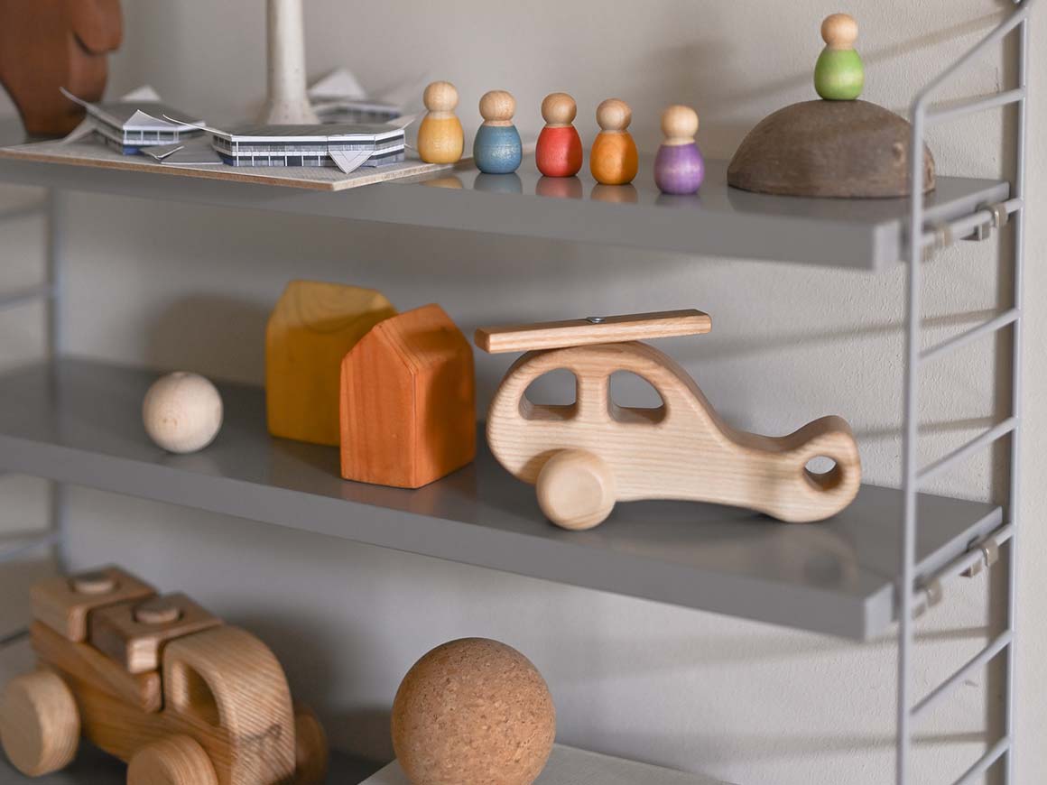 Helikopter-aus-Holz-Lotes-Toys