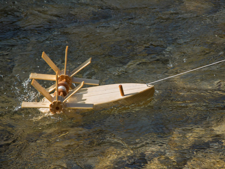 Holzboot-Forelle-filipok