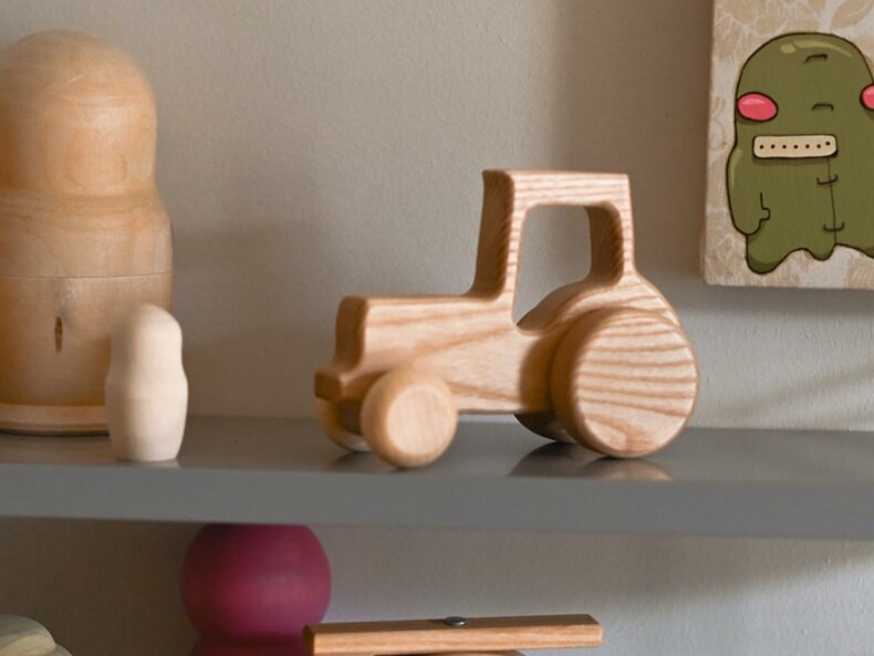 Holztraktor-Lotes-Toys