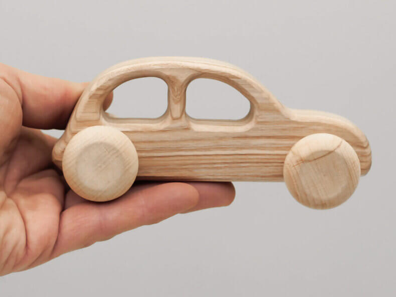Hunters-Car-LFC22-Holzspielzeug-Lotes-Toys