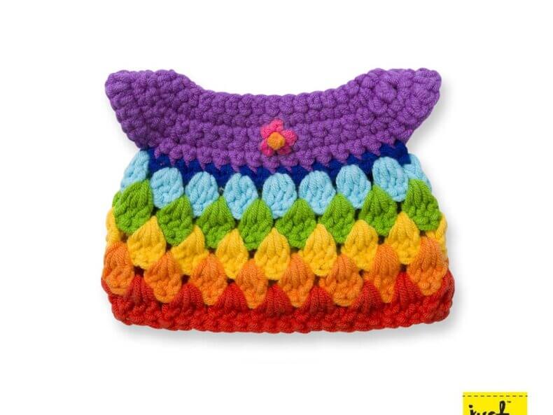 Just Dutch Regenbogenkleid aus 100 % Baumwolle für Miffy, Boris und Melanie – handgefertigte Puppenkleidung für Häkelfiguren.