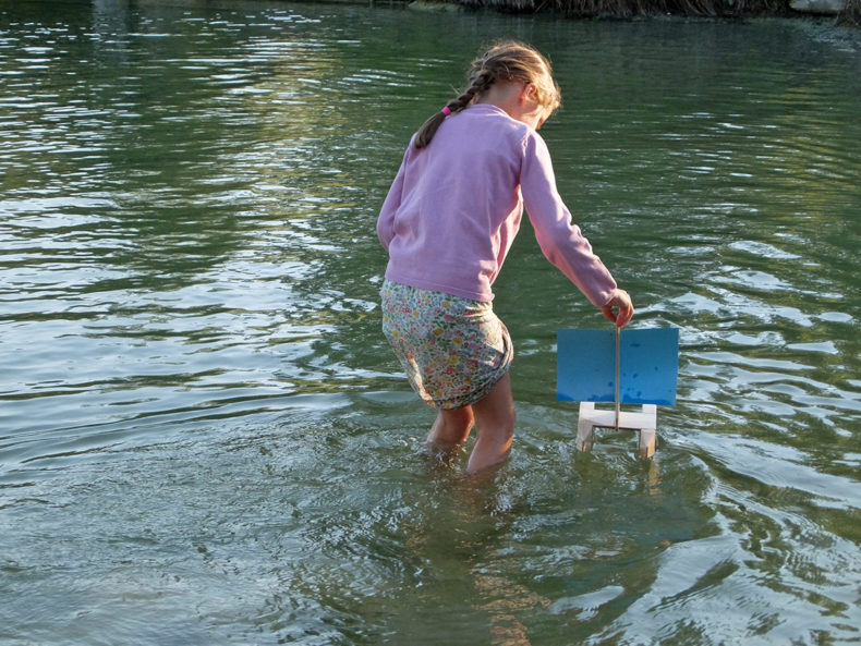 Kári-Segelboot-Holzspielzeug-Kraul