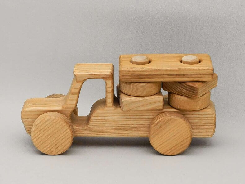 LKW mit Bausteinen, Lotes Toys