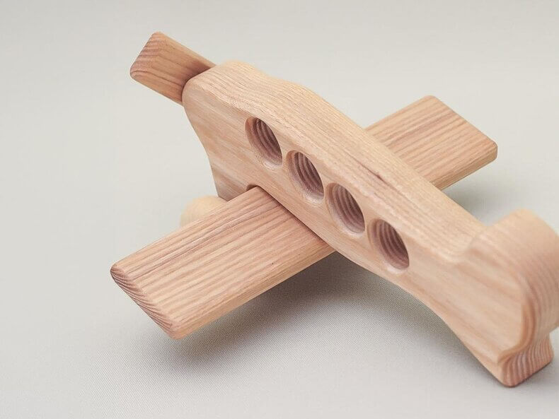 Linienflugzeug aus Holz, Lotes Toys – Bild 6