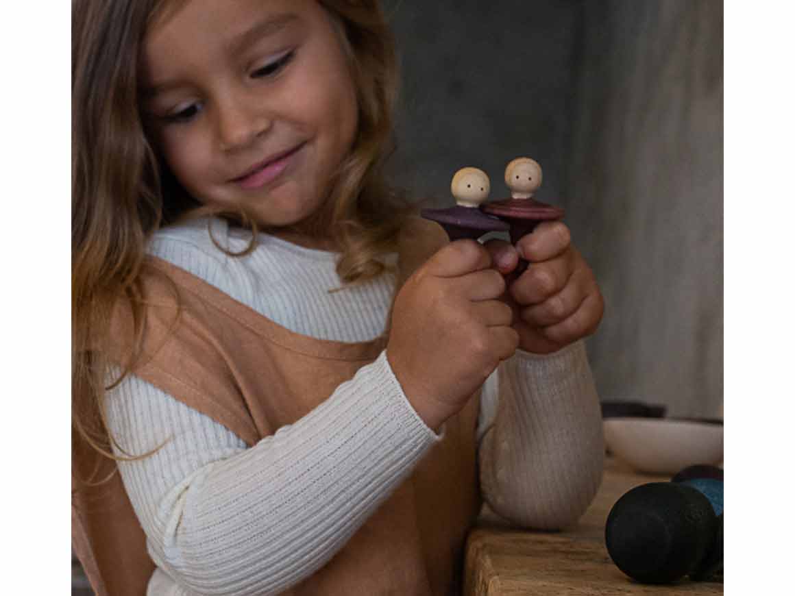 Purple Little Things Holzspielfigur von GRAPAT kaufen