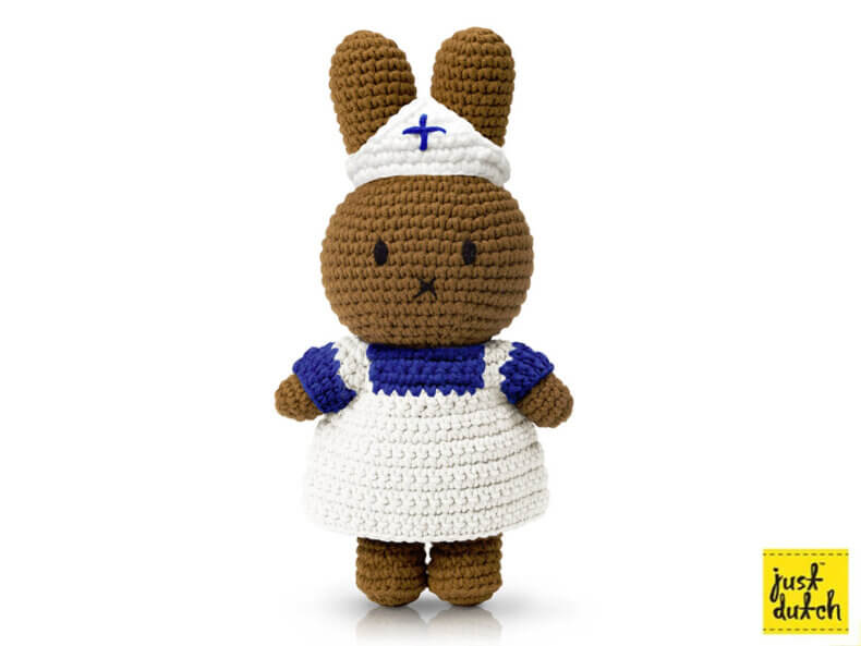 MELANIE - im Krankenschwester Outfit | Just Dutch