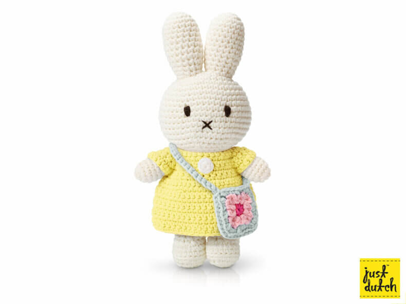 MIFFY-Kuschelhase-im-gelben-Kleid-mit-Blumentäschchen