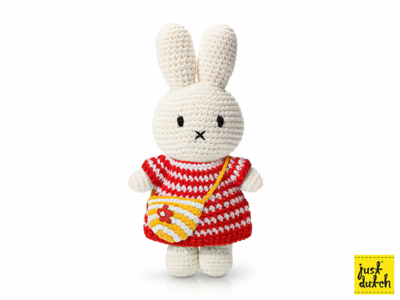 MIFFY, Kuschelhase im roten Kleid mit Blumentäschchen | just dutch