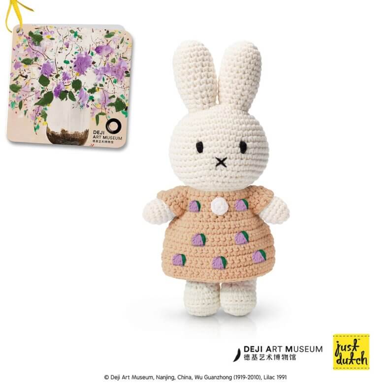 MIFFY im Guanzhong-Kleid