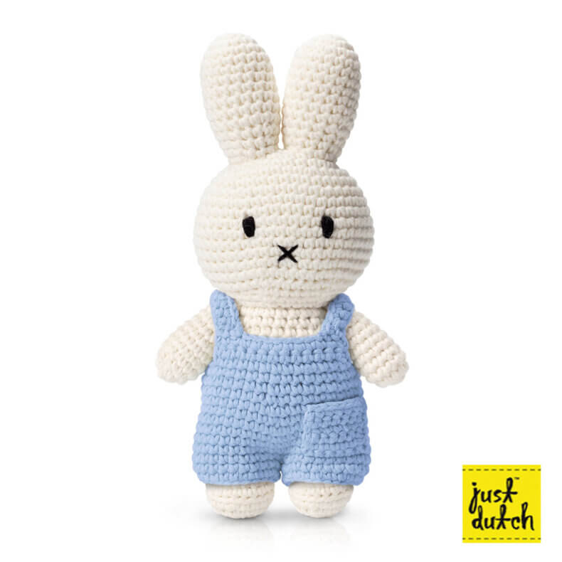MIFFY Kuschelhase – im pastellblauen Overall