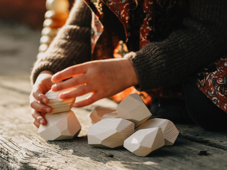 TUMI ISHI Holzsteine filipok Montessori