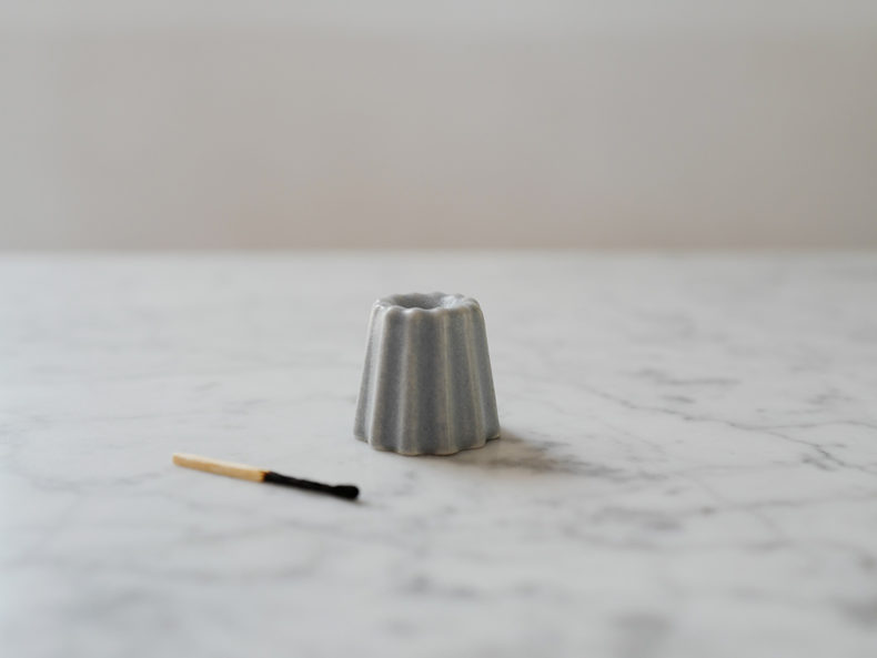 OVO-Things-Porcelain-Canele-matte-grey