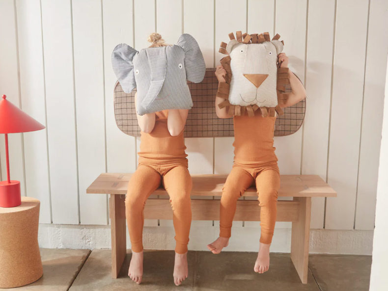 OYOY-living-Lobo-Lion-Denim-Cushion