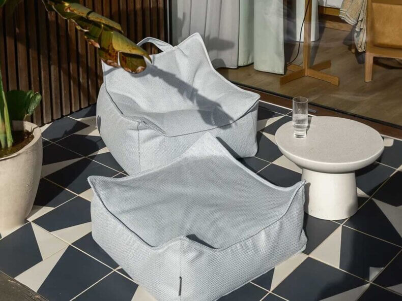 Outdoor-Beanbag-Chair-Azure-wigiwama