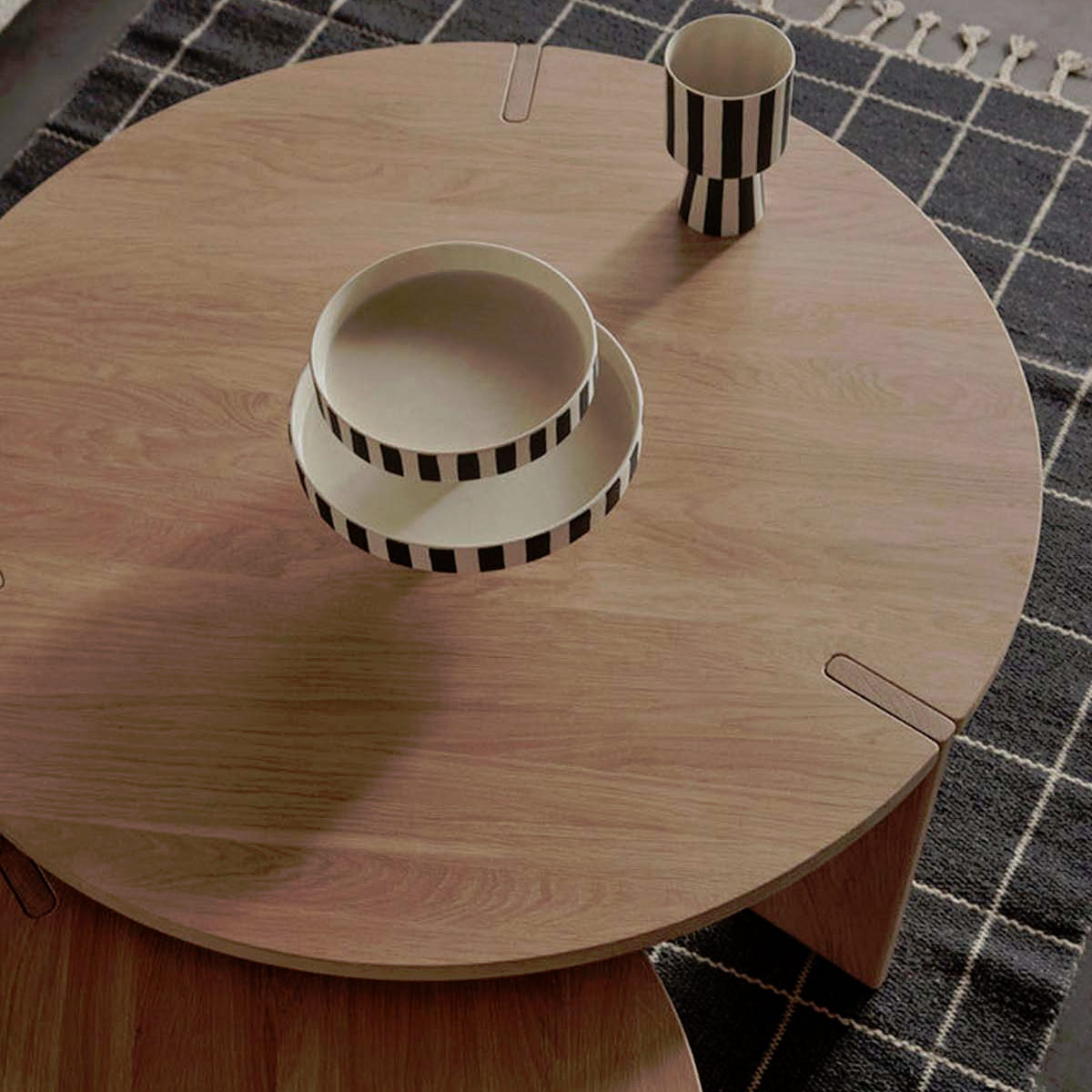 Oy Coffee Table large – Bild 2