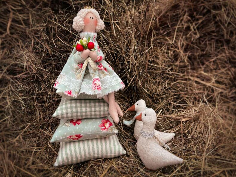 Prinzessin auf der Erbse, TILDA dolls – Bild 3