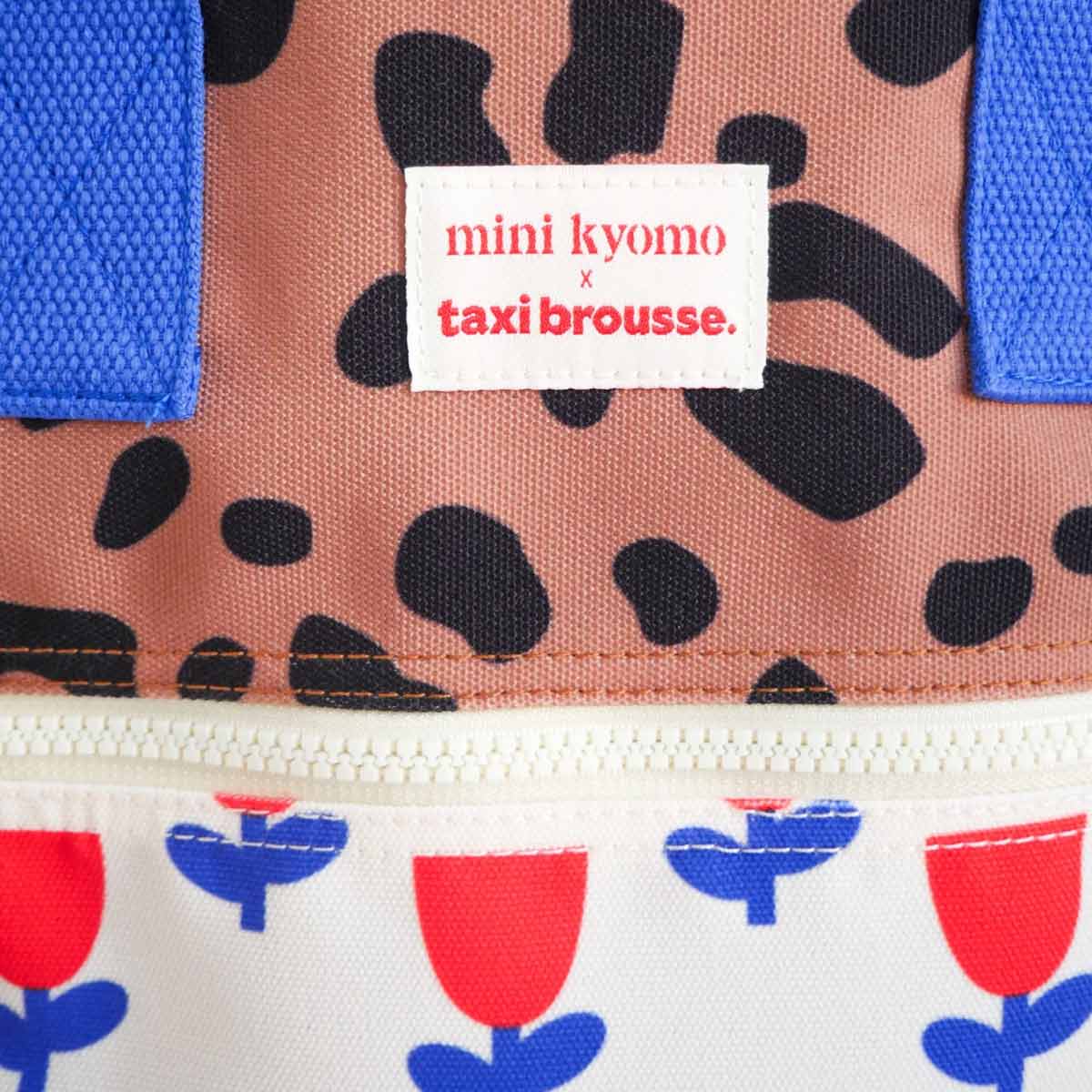 Leopard and Flowers Backpack – MINI KYOMO x Taxi Brousse – Bild 8