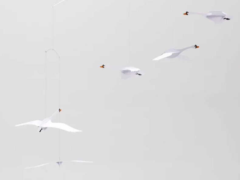 Scandinavian Swans, Mobile – Bild 3