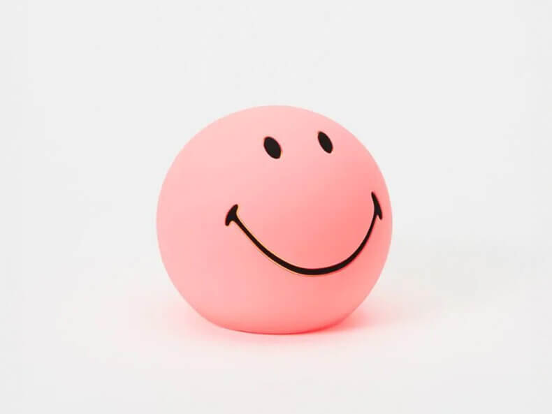 Smiley®-Pink-Bundle-of-Light-MRMARIA