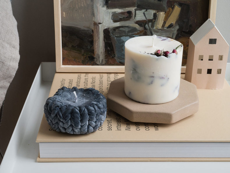 TELMAS-BOTANICAS-Little-Knitted-candle-berlin