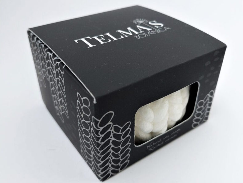 Telmas-Botanica-Little-Knitted-candle-Coziness-white