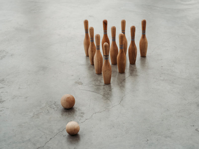 wooden-story-bowling-set