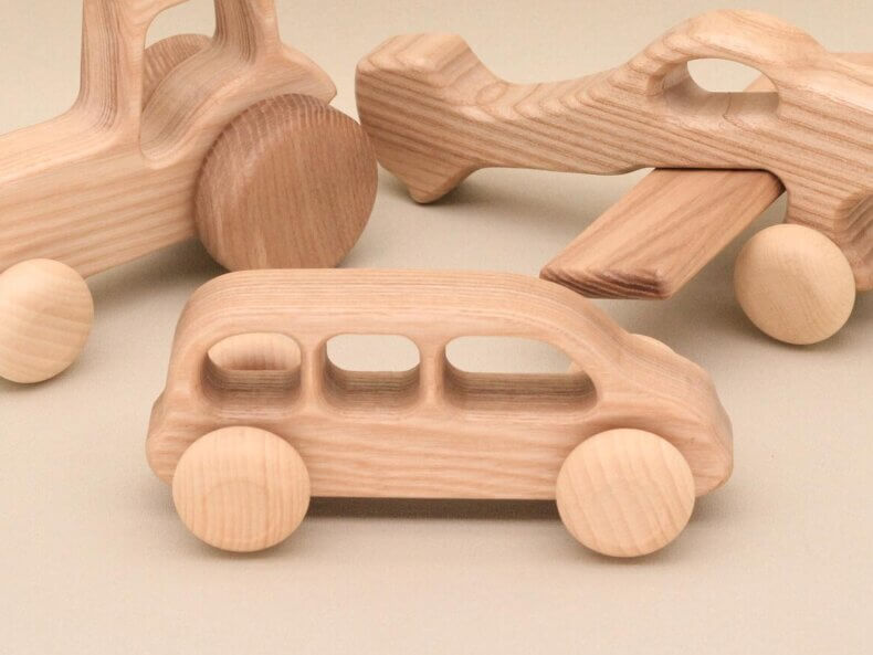 Omnibus aus Holz, Lotes Toys – Bild 2